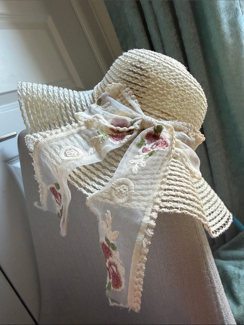 Girls' Cream Embroidered Straw Sun Hat with Floral Ribbon